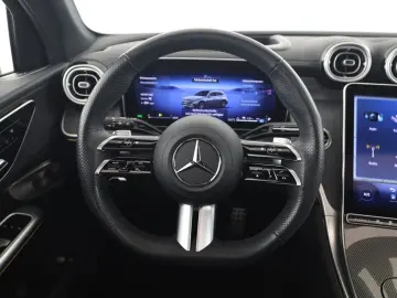 MERCEDES-BENZ GLC 400e 4M AMG Pano Massage HUD 360