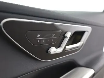 MERCEDES-BENZ GLC 400e 4M AMG Pano Massage HUD 360