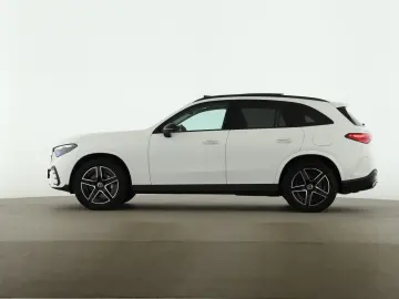 MERCEDES-BENZ GLC 400 e 4M AMG Night Pano AHK HUD Burmester