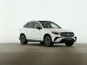 MERCEDES-BENZ GLC 400 e 4M AMG Night Pano AHK HUD Burmester