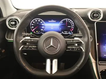 MERCEDES-BENZ GLC 400 e 4M AMG Night Pano AHK HUD Burmester
