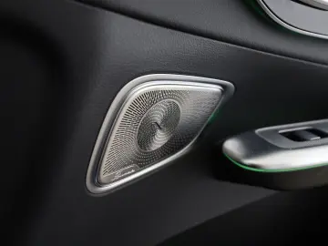 MERCEDES-BENZ GLC 400 e 4M AMG Night Pano AHK HUD Burmester