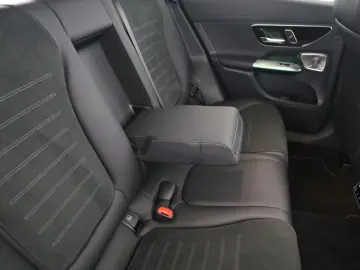 MERCEDES-BENZ GLC 400 e 4M AMG Night Pano AHK HUD Burmester