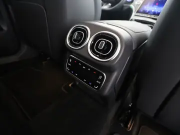 MERCEDES-BENZ GLC 400 e 4M AMG Night Pano AHK HUD Burmester