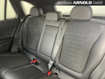 MERCEDES-BENZ GLC 400e 4M AMG DISTRONIC PanoD.