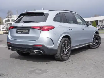 MERCEDES-BENZ GLC 400 e 4M AMG Night Panorama Distronic AHK