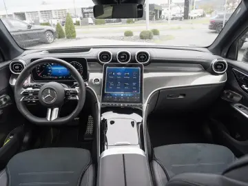 MERCEDES-BENZ GLC 400 e 4M AMG Night Panorama Distronic AHK