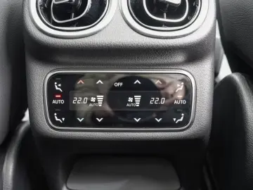 MERCEDES-BENZ GLC 400 e 4M AMG Night Panorama Distronic AHK
