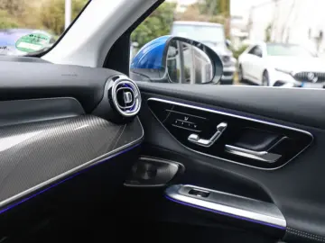 MERCEDES-BENZ GLC 300 de 4M Avantgarde Premium  Distr. LED