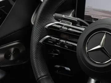 MERCEDES-BENZ GLC 300 e 4M Coupé AMG Digital Pano Burm3D