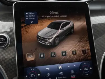 MERCEDES-BENZ GLC 300 e 4M Coupé AMG Digital Pano Burm3D