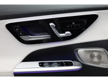 MERCEDES-BENZ GLC 300 4M Cp. PremPlus Technik HAL Carbon