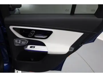 MERCEDES-BENZ GLC 300 4M Cp. PremPlus Technik HAL Carbon