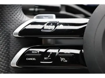 MERCEDES-BENZ GLC 300 4M Cp. PremPlus Technik HAL Carbon