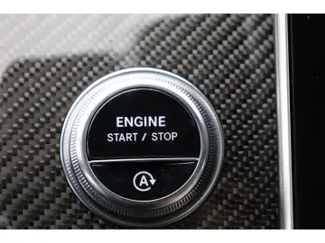MERCEDES-BENZ GLC 300 4M Cp. PremPlus Technik HAL Carbon