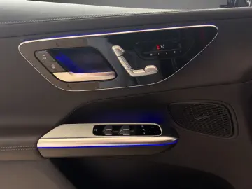 MERCEDES-BENZ GLC 43 AMG 4M 360  AHK Pano Digital Light 21