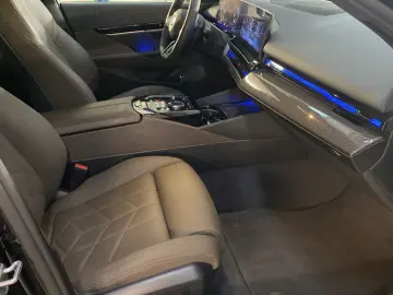 BMW 520 iA M Sport UPE 80.000€ Standheizung AHK
