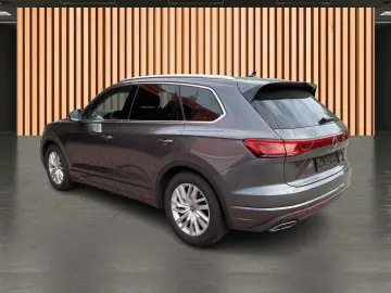 VW Touareg 3.0 TDI 4Motion Elegance Navi ACC AHK