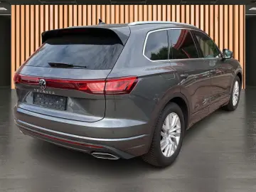 VW Touareg 3.0 TDI 4Motion Elegance Navi ACC AHK