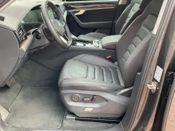 VW Touareg 3.0 TDI 4Motion Elegance Navi ACC AHK