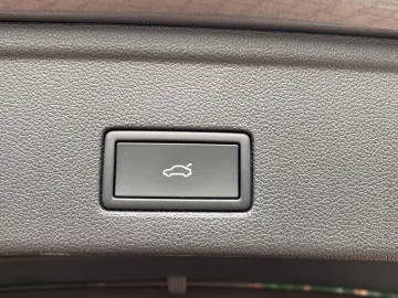 VW Touareg 3.0 TDI 4Motion Elegance Navi ACC AHK