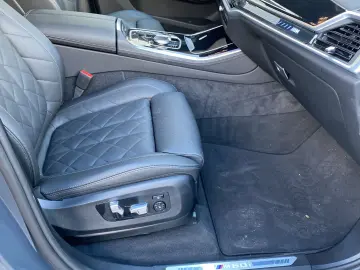 BMW X5 M60 i xDrive NP 144.000€ SkyLounge