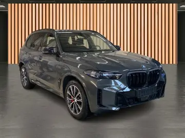 BMW X5 M60 i xDrive NP 143.000€