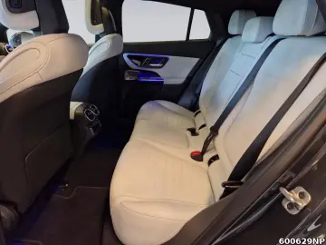 MERCEDES-BENZ GLC 300 e 4M AMG Coupé  AHK Pano BURM 360