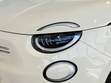 FIAT 500e LaPrima Kamera PDC Klimaautom.