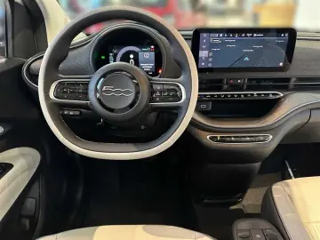FIAT 500e LaPrima Kamera PDC Klimaautom.