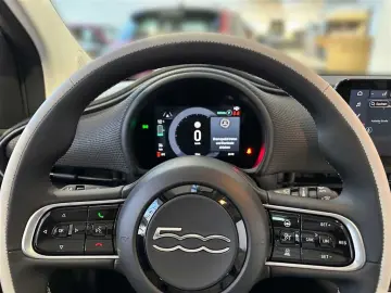 FIAT 500e LaPrima Kamera PDC Klimaautom.