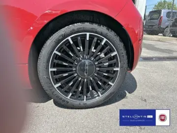 FIAT 500e La Prima 42 kWh 500e La Prima