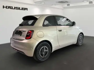 FIAT 500e 118PS  Giorgio Armani  Leder Navi
