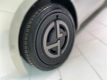 FIAT 500e 118PS  Giorgio Armani  Leder Navi