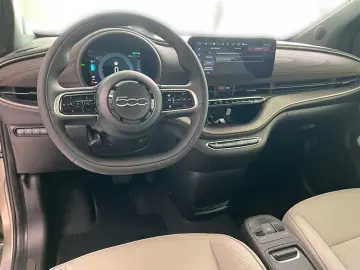 FIAT 500e 118PS  Giorgio Armani  Leder Navi
