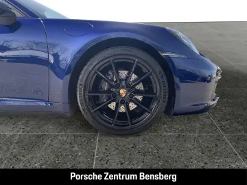 PORSCHE 911 Carrera