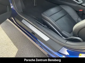 PORSCHE 911 Carrera