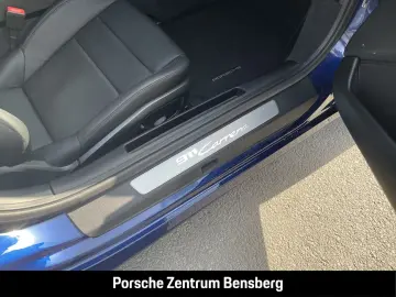 PORSCHE 911 Carrera