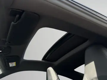PORSCHE 992 (911) Carrera   BOSE   Sportabgas   Privacy