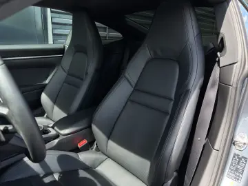 PORSCHE 992 (911) Carrera   BOSE   Sportabgas   Privacy
