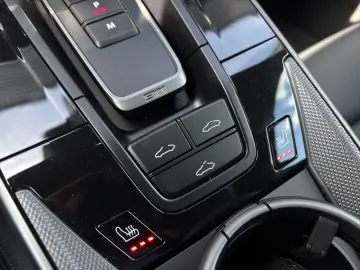PORSCHE 992 (911) Carrera   BOSE   Sportabgas   Privacy