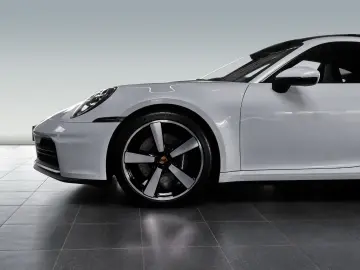 PORSCHE 911 992.2 Carrera Matrix ACC Bose Sportabgas Gla