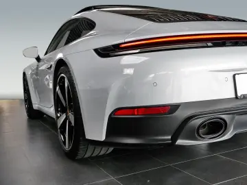 PORSCHE 911 992.2 Carrera Matrix ACC Bose Sportabgas Gla