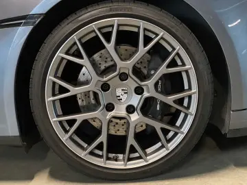 PORSCHE 992 (911) Carrera   BOSE   Sportabgas   Privacy