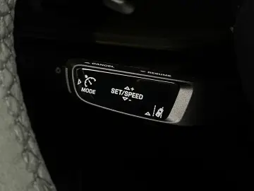 PORSCHE 992 (911) Carrera   BOSE   Sportabgas   Privacy