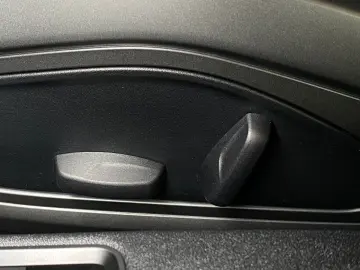 PORSCHE 992 (911) Carrera   BOSE   Sportabgas   Privacy
