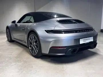 PORSCHE 992 (911) Carrera Cabrio   Sportabgas   BOSE
