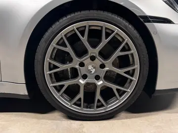 PORSCHE 992 (911) Carrera Cabrio   Sportabgas   BOSE