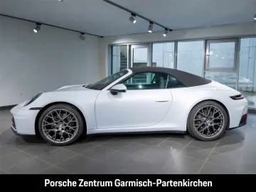PORSCHE 992 911 Carrera Cabriolet Sportabgas LenkradHZG