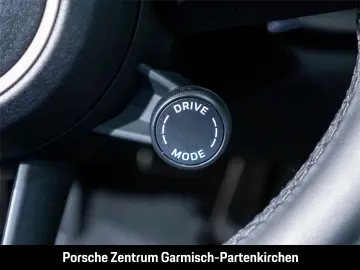 PORSCHE 992 911 Carrera Cabriolet Sportabgas LenkradHZG